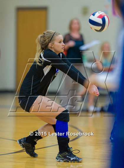 Thumbnail 1 in Marion @ Bandera photogallery.