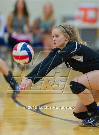 Thumbnail 1 in Marion @ Bandera photogallery.