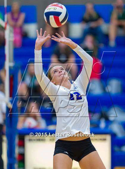 Thumbnail 1 in Marion @ Bandera photogallery.
