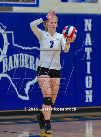 Thumbnail 1 in Marion @ Bandera photogallery.
