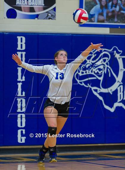 Thumbnail 1 in Marion @ Bandera photogallery.