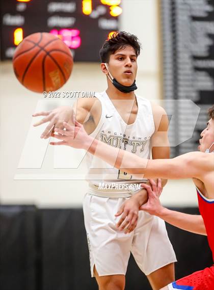 Thumbnail 3 in St. Ignatius vs Archbishop Mitty (Open Division Championships) photogallery.
