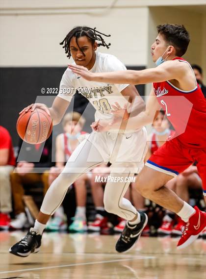 Thumbnail 2 in St. Ignatius vs Archbishop Mitty (Open Division Championships) photogallery.