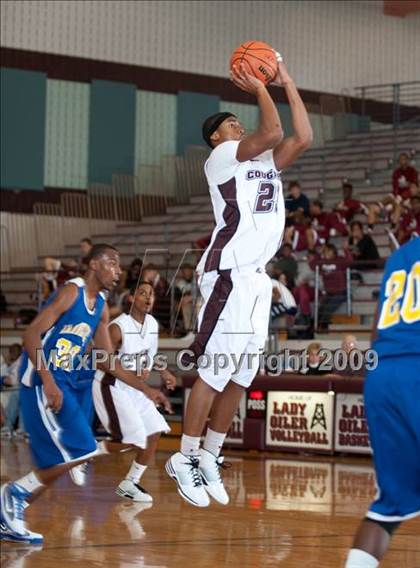 Thumbnail 2 in Channelview @ Kempner  (McDonalds Texas Invitational) photogallery.