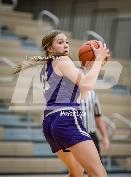 Thumbnail 3 in Grand Island @ Lincoln Southeast photogallery.