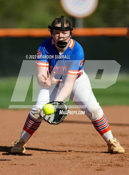 Thumbnail 2 in Helena @ Chilton County photogallery.