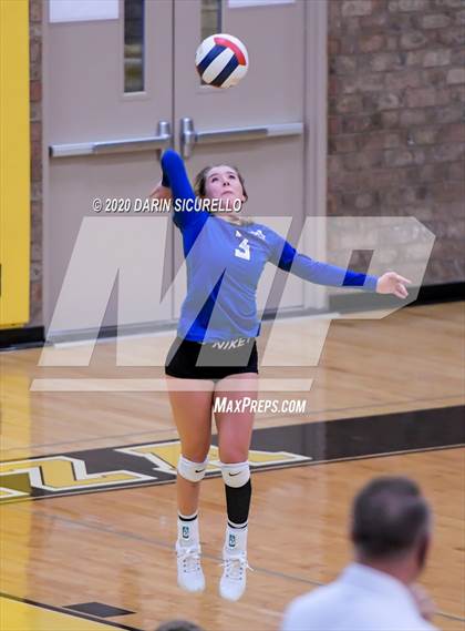 Thumbnail 2 in Payson vs Snowflake (AIA 3A Round 1 Playoff)  photogallery.