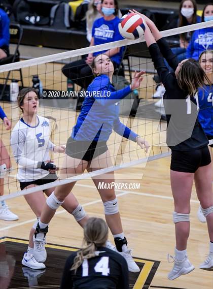 Thumbnail 3 in Payson vs Snowflake (AIA 3A Round 1 Playoff)  photogallery.