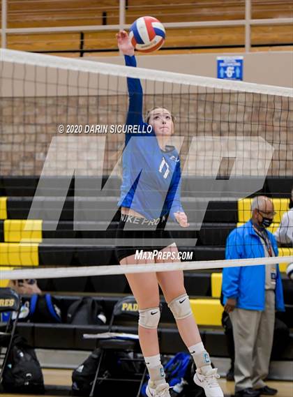 Thumbnail 3 in Payson vs Snowflake (AIA 3A Round 1 Playoff)  photogallery.