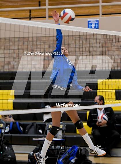 Thumbnail 1 in Payson vs Snowflake (AIA 3A Round 1 Playoff)  photogallery.