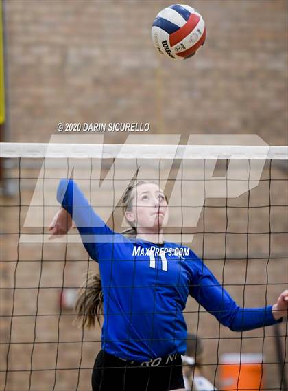 Thumbnail 3 in Payson vs Snowflake (AIA 3A Round 1 Playoff)  photogallery.