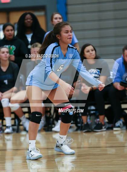 Thumbnail 2 in Estrella vs Gila Ridge photogallery.