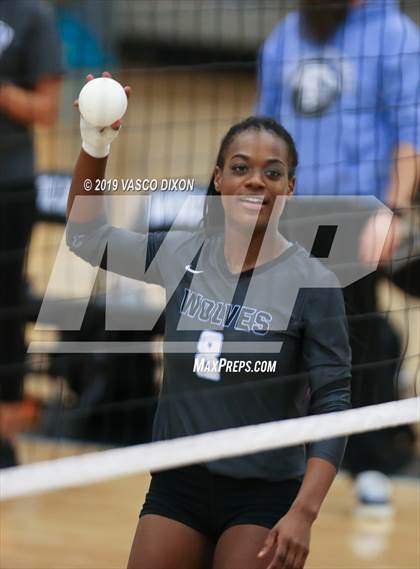 Thumbnail 1 in Estrella vs Gila Ridge photogallery.