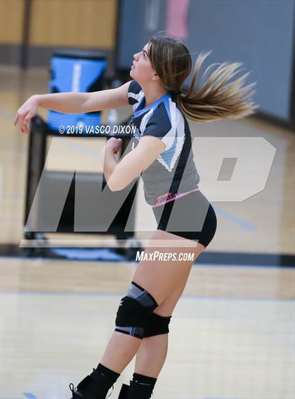 Thumbnail 1 in Estrella vs Gila Ridge photogallery.