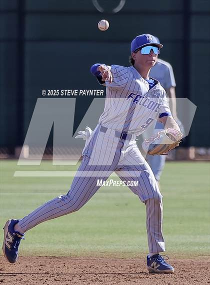Thumbnail 1 in Fountain Hills vs Round Valley (AIA  2A Champioship Round 1)  photogallery.