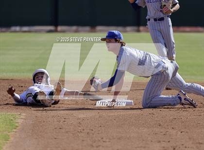Thumbnail 2 in Fountain Hills vs Round Valley (AIA  2A Champioship Round 1)  photogallery.