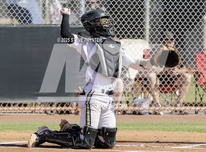 Thumbnail 1 in Fountain Hills vs Round Valley (AIA  2A Champioship Round 1)  photogallery.