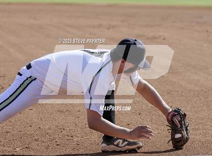 Thumbnail 1 in Fountain Hills vs Round Valley (AIA  2A Champioship Round 1)  photogallery.