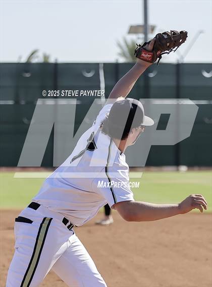 Thumbnail 2 in Fountain Hills vs Round Valley (AIA  2A Champioship Round 1)  photogallery.