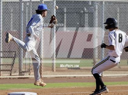 Thumbnail 3 in Fountain Hills vs Round Valley (AIA  2A Champioship Round 1)  photogallery.