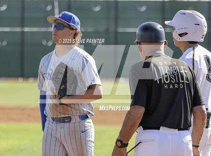 Thumbnail 1 in Fountain Hills vs Round Valley (AIA  2A Champioship Round 1)  photogallery.