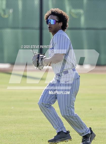 Thumbnail 3 in Fountain Hills vs Round Valley (AIA  2A Champioship Round 1)  photogallery.