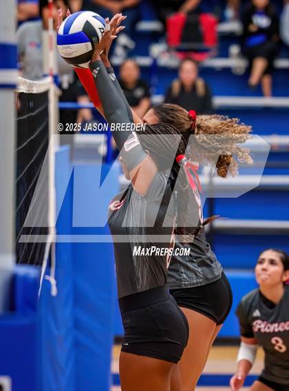 Thumbnail 2 in Pioneer @ Vela photogallery.