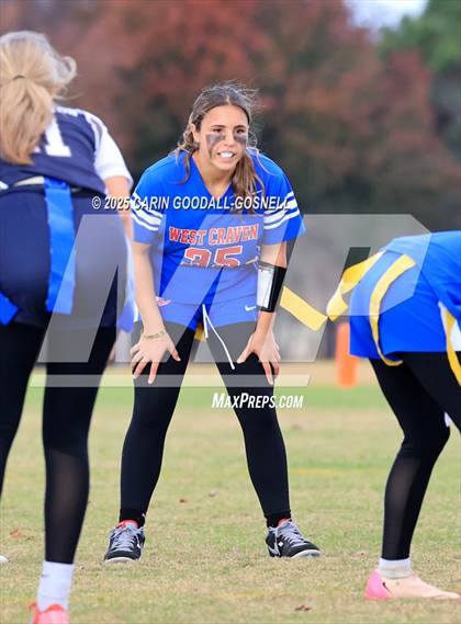 Thumbnail 3 in West Craven vs Washington photogallery.