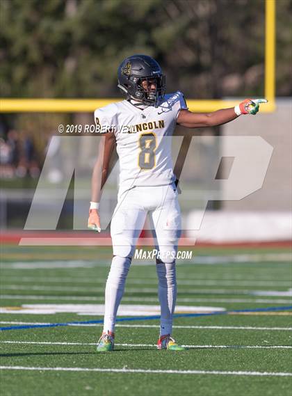 Thumbnail 2 in Lincoln vs Eastside Catholic (WIAA 3A Semifinal) photogallery.