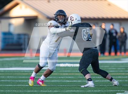 Thumbnail 1 in Lincoln vs Eastside Catholic (WIAA 3A Semifinal) photogallery.