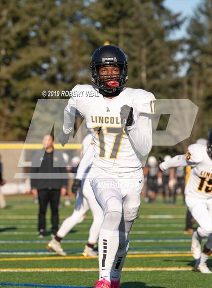 Thumbnail 2 in Lincoln vs Eastside Catholic (WIAA 3A Semifinal) photogallery.