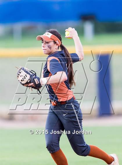 Thumbnail 2 in Eagle Pass vs. Canyon (UIL 6A Regional Semifinal)  photogallery.
