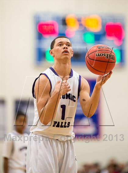 Thumbnail 3 in Loudoun Valley vs Potomac Falls (Dulles District Final) photogallery.