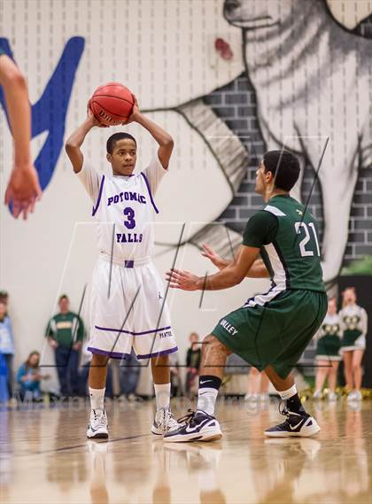 Thumbnail 1 in Loudoun Valley vs Potomac Falls (Dulles District Final) photogallery.