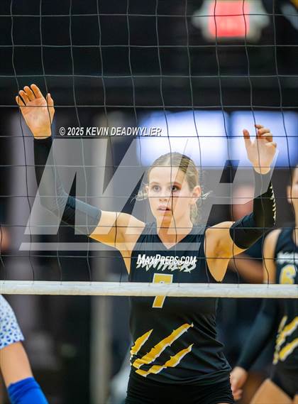 Thumbnail 1 in Agoura @ Newbury Park photogallery.