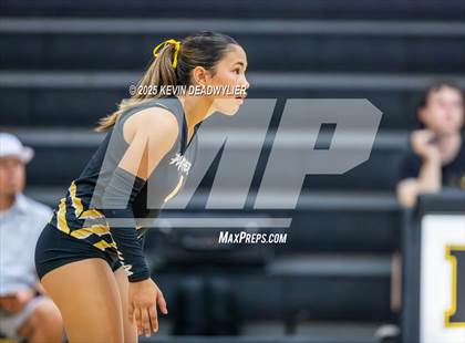 Thumbnail 2 in Agoura @ Newbury Park photogallery.