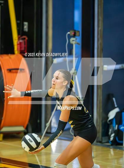 Thumbnail 3 in Agoura @ Newbury Park photogallery.