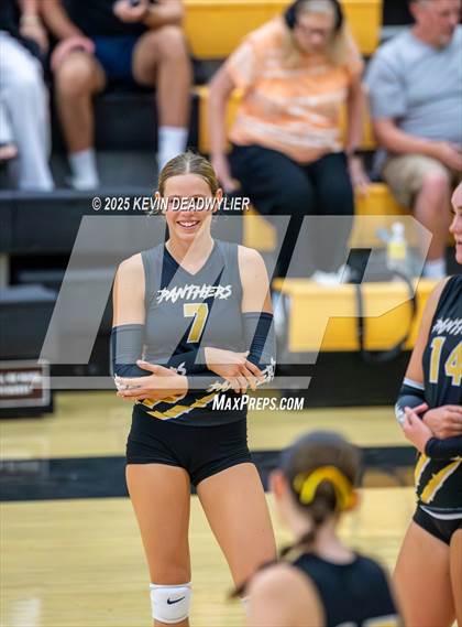 Thumbnail 1 in Agoura @ Newbury Park photogallery.