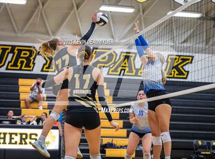 Thumbnail 1 in Agoura @ Newbury Park photogallery.