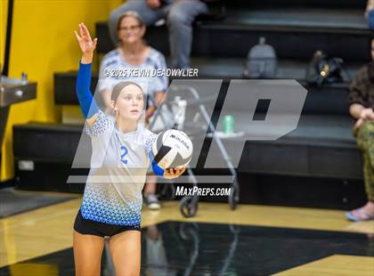 Thumbnail 1 in Agoura @ Newbury Park photogallery.