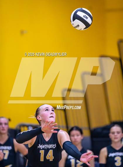 Thumbnail 2 in Agoura @ Newbury Park photogallery.