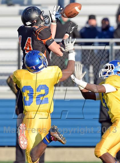 Thumbnail 2 in Babylon vs. Roosevelt (Long Island Class IV Final) photogallery.