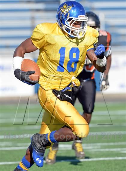 Thumbnail 3 in Babylon vs. Roosevelt (Long Island Class IV Final) photogallery.