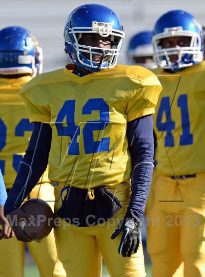 Thumbnail 1 in Babylon vs. Roosevelt (Long Island Class IV Final) photogallery.