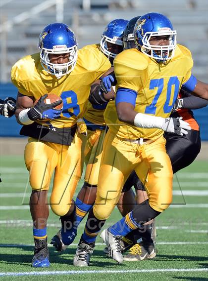 Thumbnail 1 in Babylon vs. Roosevelt (Long Island Class IV Final) photogallery.