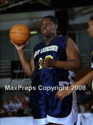 Thumbnail 3 in Granby vs New Leadership (Spalding Hoophall Classic) photogallery.