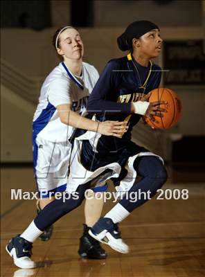 Thumbnail 2 in Granby vs New Leadership (Spalding Hoophall Classic) photogallery.