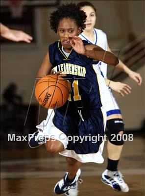 Thumbnail 2 in Granby vs New Leadership (Spalding Hoophall Classic) photogallery.