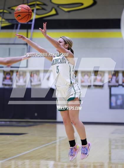 Thumbnail 2 in Palmer vs Scurry-Rosser (Play-in Playoff Game) photogallery.