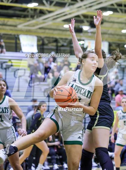 Thumbnail 3 in Palmer vs Scurry-Rosser (Play-in Playoff Game) photogallery.
